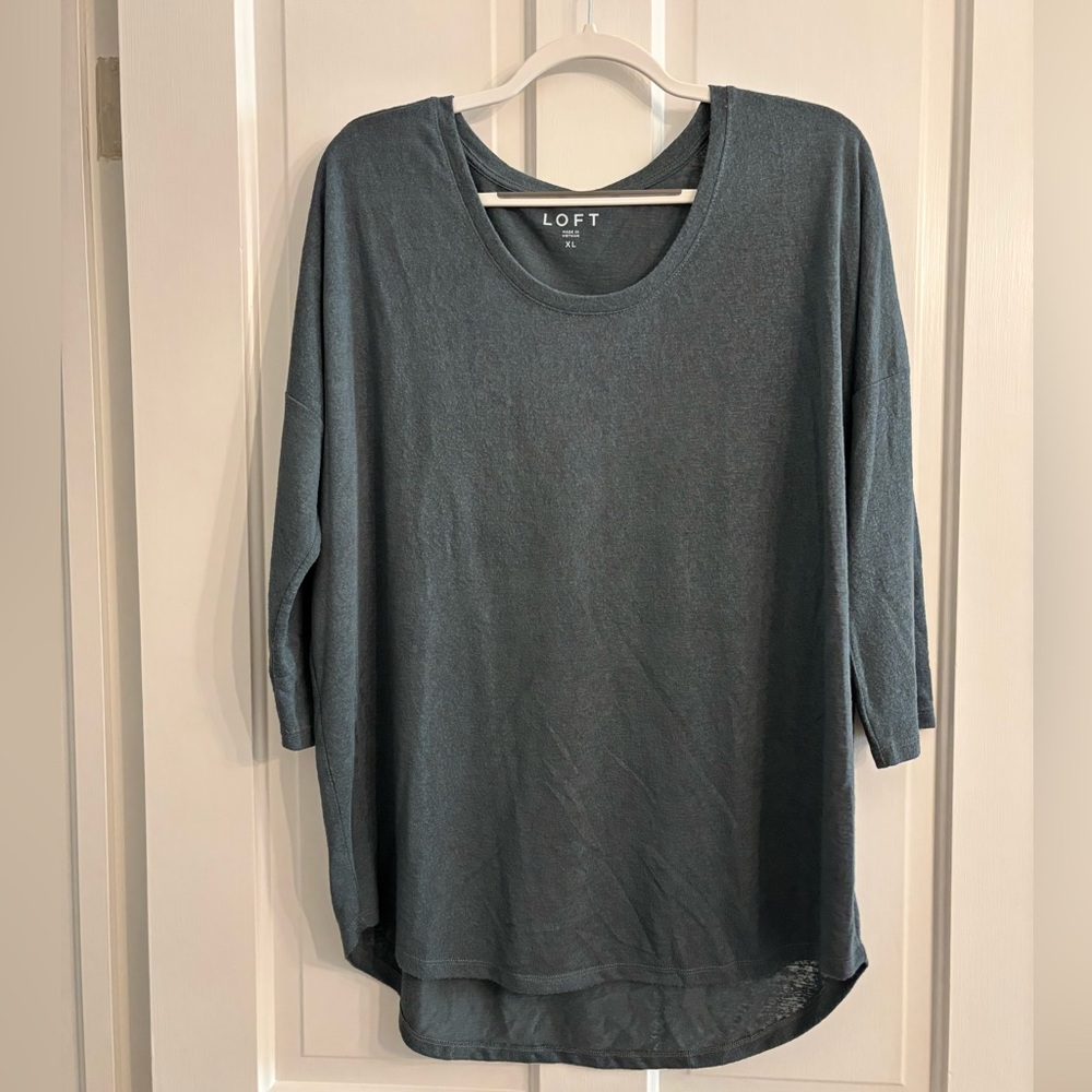 LOFT Women's Gray Top